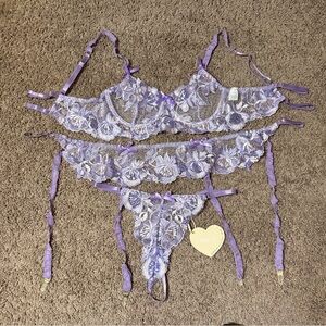 Moxy Lace Bra and Panty Set
